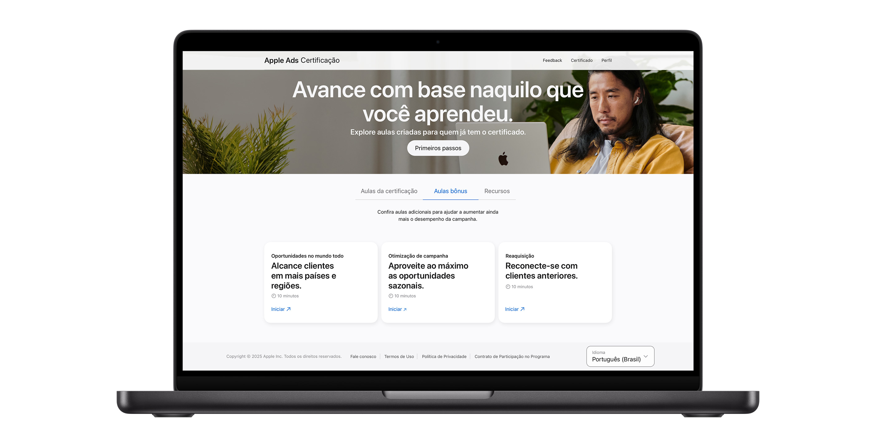 Página de lições da Certificação Apple Ads mostrando a aba de lições bônus. Mostra três lições para ajudar a aumentar o desempenho da campanha.